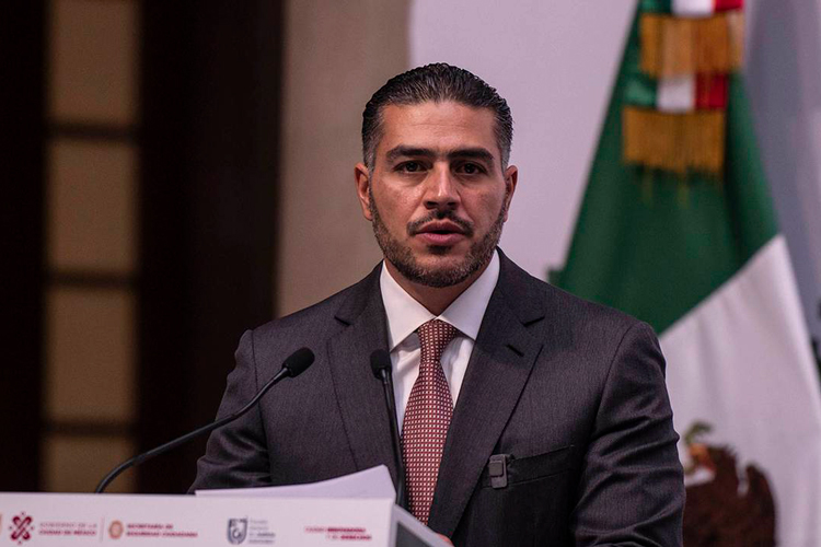 Connacionales mandan al país monto récord de remesas