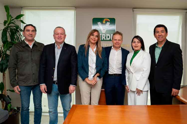 Realizan con éxito Segundo Encuentro Apícola en Tamaulipas