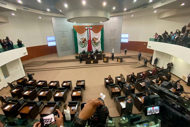 Entregan a Congreso segundo informe de Américo Villarreal