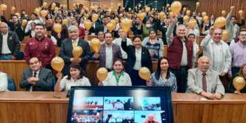 Celebran Lucy y Lalo Día del Amor y de la Amistad junto al equipo DIF Victoria