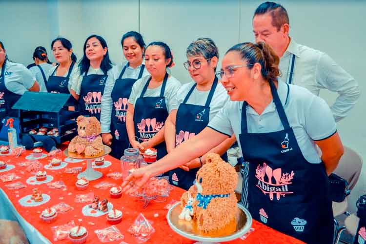 Brindan Becas Municipales del Gobierno de Carlos Peña Ortiz más oportunidades de estudio