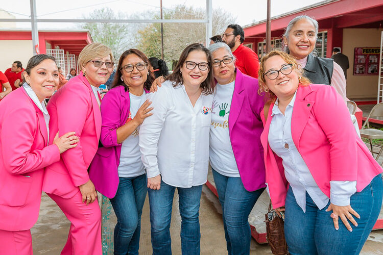 Anuncia Carmen Lilia fecha de entrega de tarjetas bancarias a beneficiarios de beca UNE