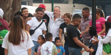 Celebra Carlos Canturosas día de la familia en el  Parque Viveros