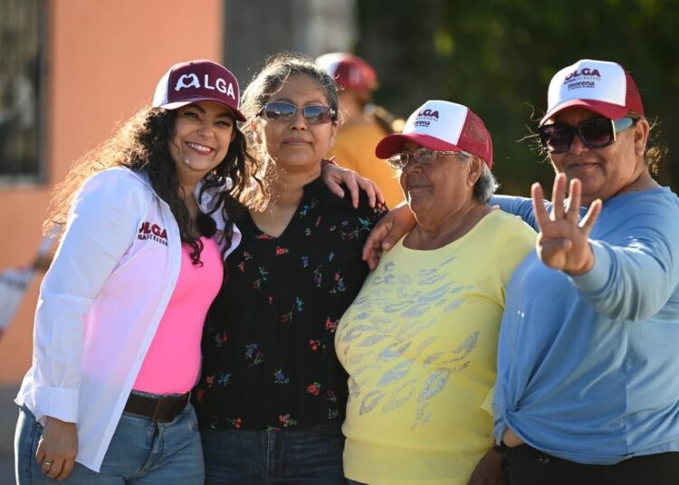 Matamoros arropa a Olga Sosa para llevarla al Senado con Morena
