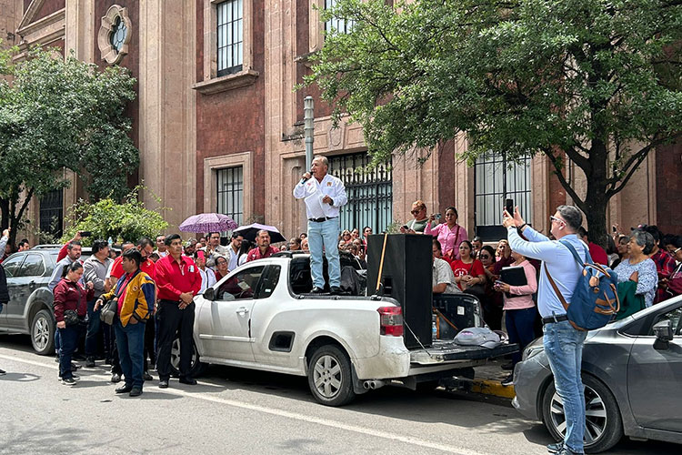 Criticas al sindicato se respetan apoyo a trabajadores existen: Secretario