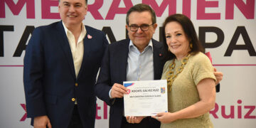 Entregan 300 nombramientos para promocionar a Xóchitl