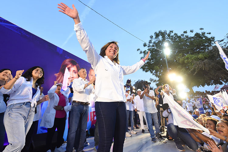 Para que Tampico Siga Brillando; Vamos a Seguirle: Rosa González