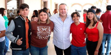 Promoverá Carlos Canturosas políticas para garantizar educación