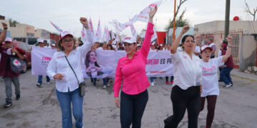 Presenta Carmen Lilia propuesta en Educación y Obra Publica