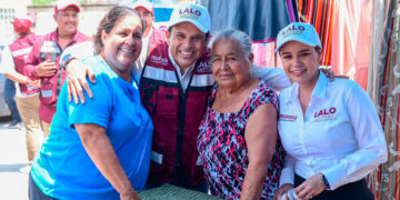 Tianguistas de la Américo se suman a Lalo Gattás