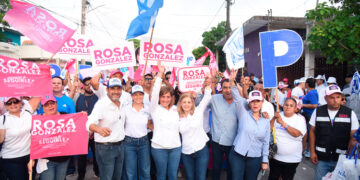 Habrá Continuidad en Pavimentación Asegura Rosa González en la colonia Morelos