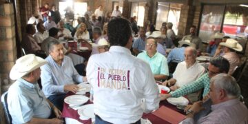 Se suman sectores productivos a la campaña de Lalo Gattás