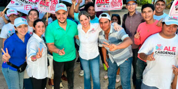 Vecinos de San Luisito dan su respaldo a Ale Cárdenas