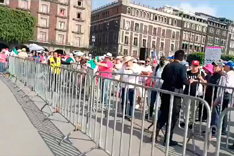 Rechaza AMLO haber ordenado a CNTE obstaculizar mitin de “marea rosa”