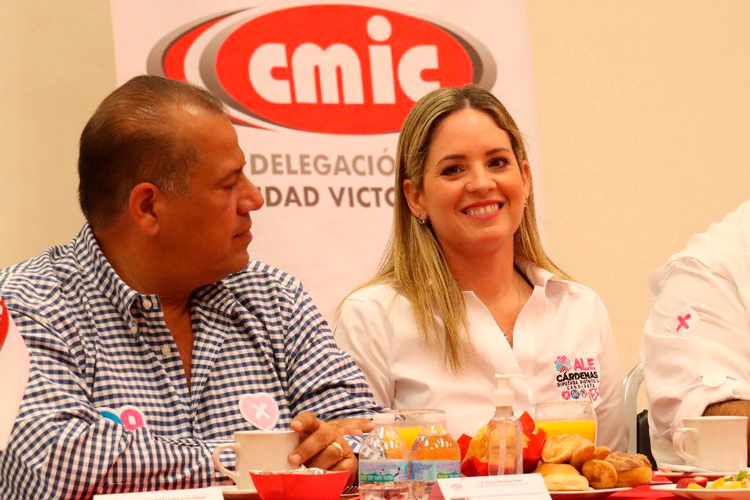Constructores respaldan a Ale Cárdenas