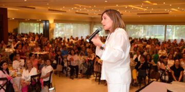 Con las Mujeres Tampico Seguirá Brillando: Rosa González
