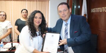 Entrega INE constancia de senadora a Olga Sosa por Tamaulipas