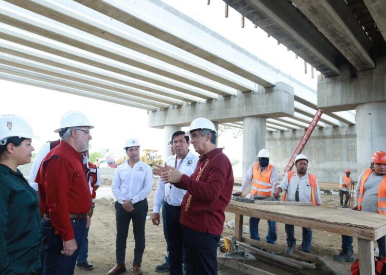 Supervisa Américo avances del Puente de la Esperanza y del nuevo hospital del ISSSTE