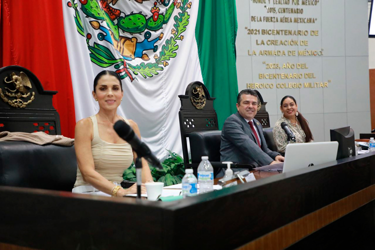 Reconocen Diputados a cuidadores de Tortuga Lora