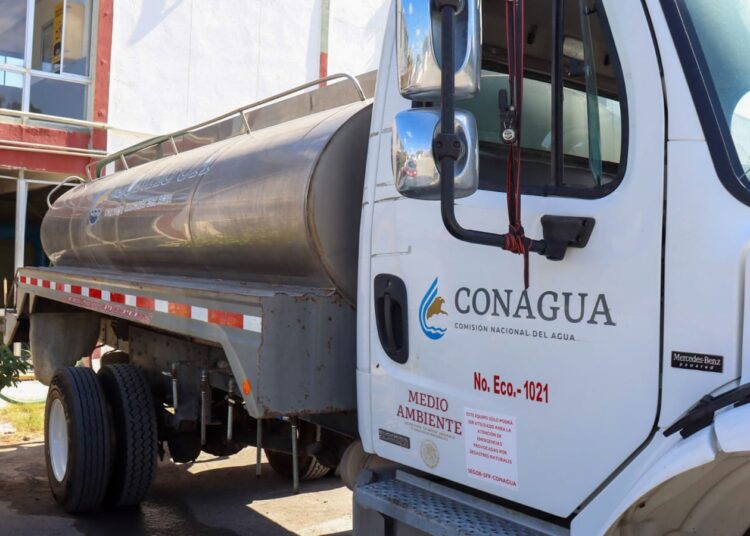 Recibió COMAPA camiones cisterna de CONAGUA en apoyo ante la contingencia hídrica