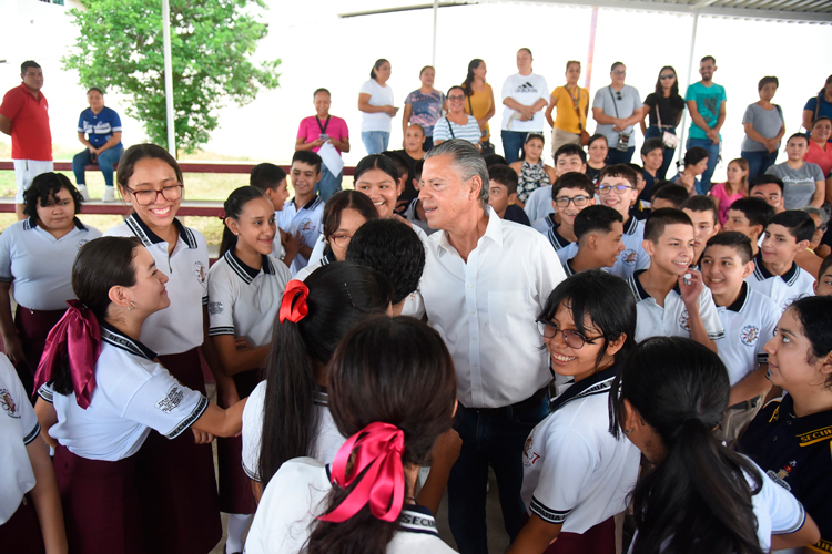 Más de 9 mil estudiantes de la UAT reciben la Beca “Futuro Tamaulipas”