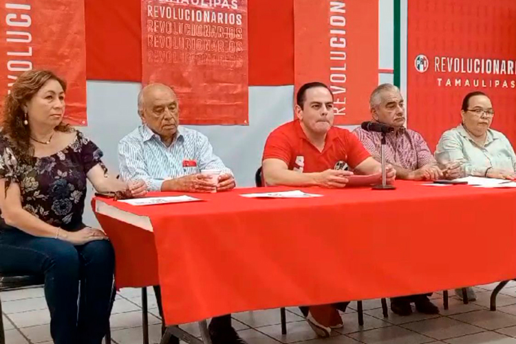 PRI exige a Senado frenar Reforma Judicial; trabajadores protestan