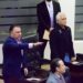Gerardo Peña rinde protesta con suspensión de amparo