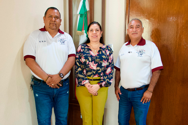 Dialoga presidenta Patricia Chío, con dirigencia del SUTEM