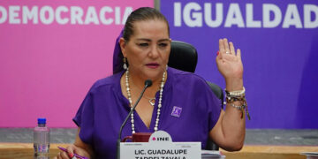 ‘Inexplicable’ petición del INE para mayor presupuesto: Sheinbaum