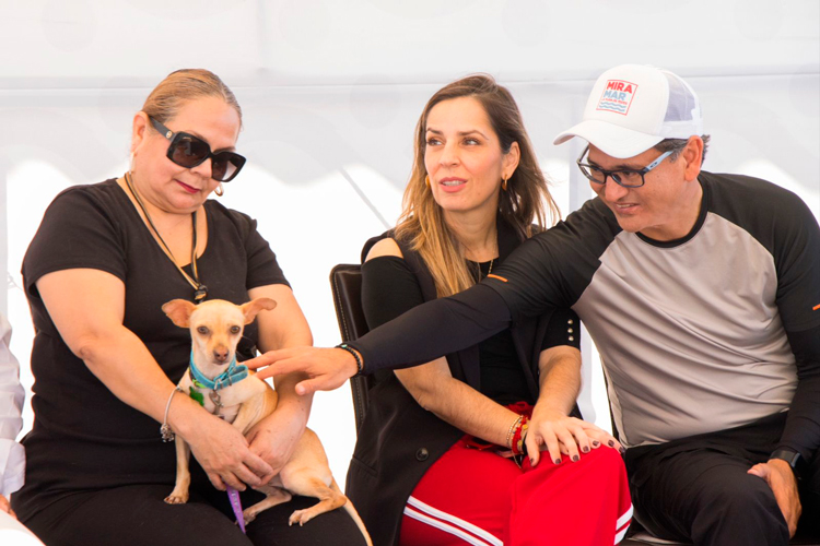 Convoca Erasmo González a la adopción de Mascotas