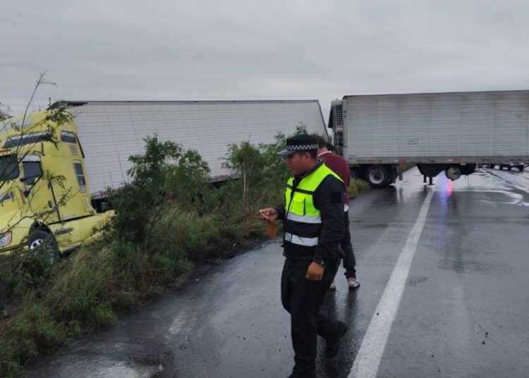 Cerrada la circulación en la carretera Jiménez – Victoria por accidente en el km. 48