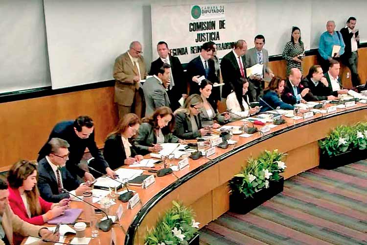 Reasignarán 30 mil mdp a educación, campo…