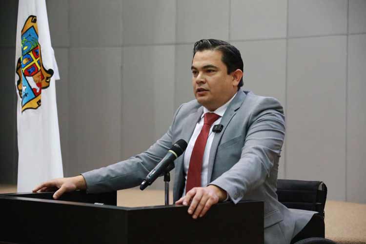Exigen Diputados investigar a Director de Secundaria en Nuevo Laredo