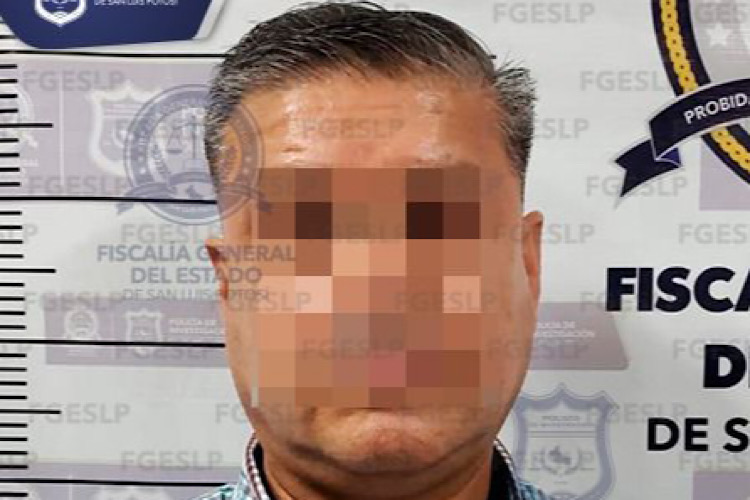 Detienen a Rómulo ex Srio de Bienestar con CDV