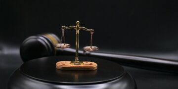 Noroña: ‘irresponsabilidad suprema” suspender elección judicial