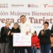 Entrega Américo Villarreal tarjetas del programa “Mujeres Pensión Bienestar”