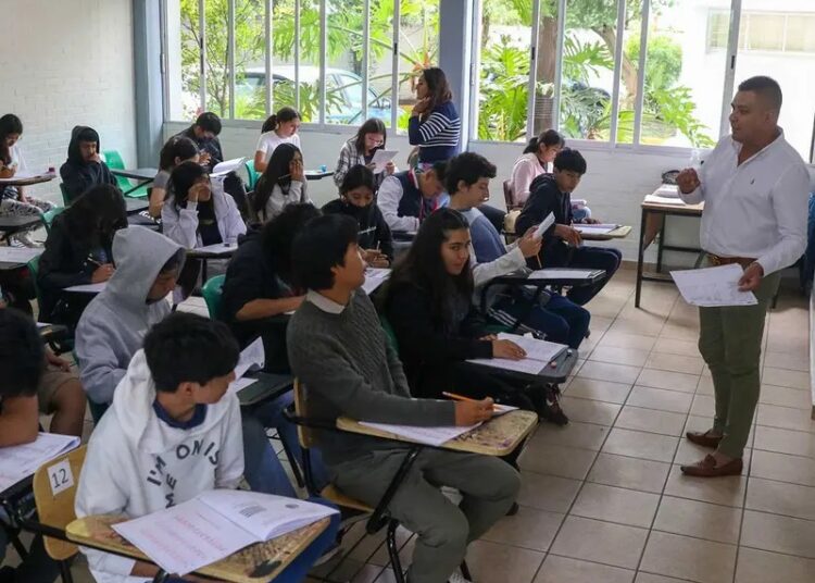 Se pretende crear este año 40 mil nuevos espacios para educación media superior: Sheinbaum