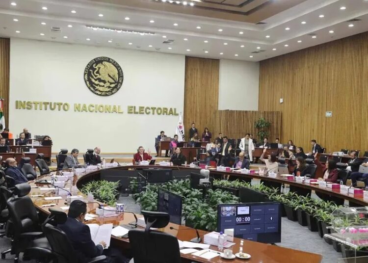 Sheinbaum llama al INE a emitir las ‘reglas claras’ sobre elección judicial