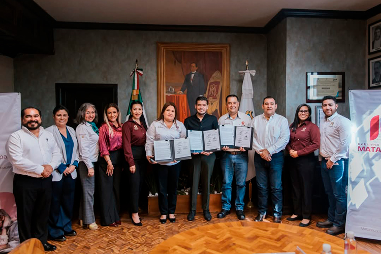 Firman convenio CECATI 105 y 177 con el Ayuntamiento de Matamoros