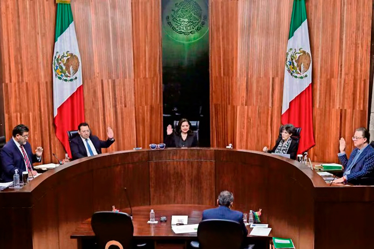 Corte: TEPJF no puede invalidar los amparos