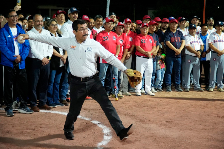 Rector de la UAT inaugura torneos deportivos para docentes y empleados universitarios