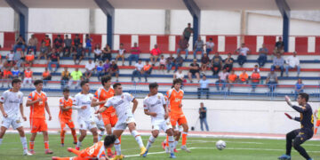 Ventaja para Correcaminos en la final de ida de la liga premier