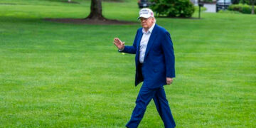 Corte en Washington restablece imposición de aranceles de Trump