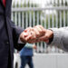 Dan a jubilados y pensionados nueva credencial del ISSSTE