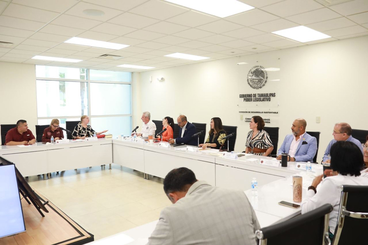 Equipan desayunadores escolares DIF Tamaulipas y Gobierno El Mante