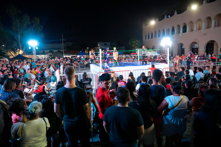 Invita Nuevo Laredo a lucha libre por el 177 aniversario
