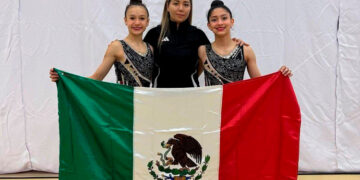 Carmen Lilia es madrina de generación de la Preparatoria Municipal