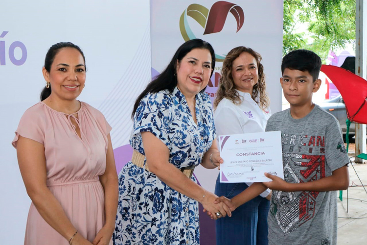 Fomentan Patty Chío y DIF autoempleo y aprendizaje