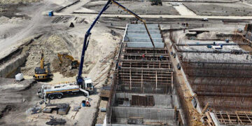 Constructores locales fuera de obra del acueducto