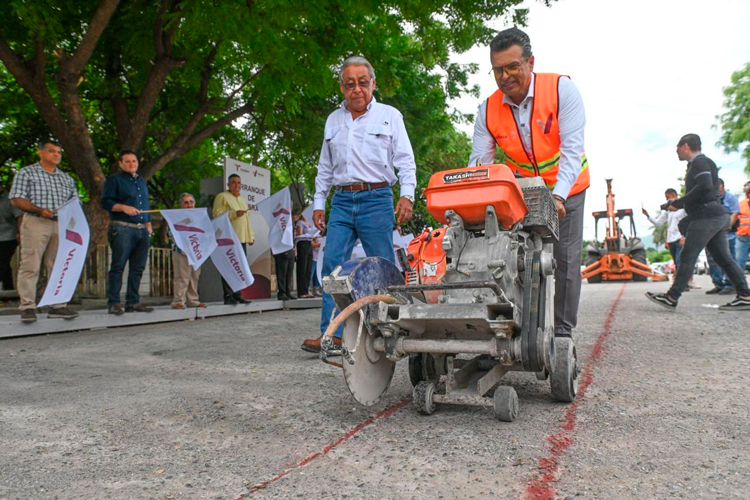 Rehabilitará Gobierno red de agua potable en la Nacozari y Miguel Alemán